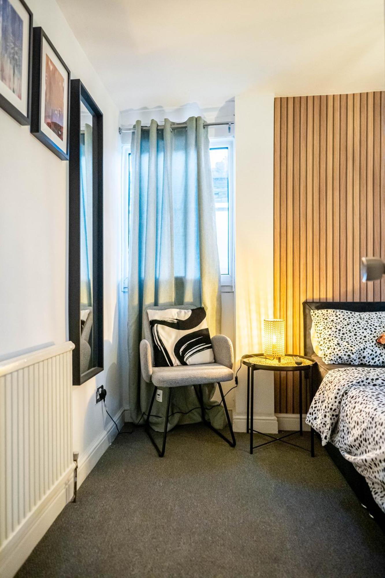 Hideaway Room With Kingsize Bed - Close To Sheffield City Centre Heeley Экстерьер фото